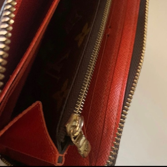 Discontinued Monogram Clemence Wallet - Picture 13 of 14